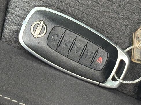 Used 2026 Nissan Altima 2.5 SV FWD image 25