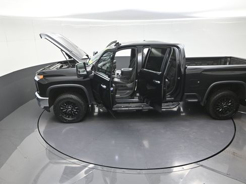 Used 2020 Chevrolet Silverado 2500 LTZ w/ LTZ Plus Package image 15
