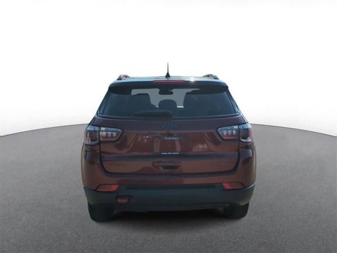 Used 2022 Jeep Compass Trailhawk image 7