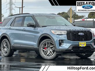 New 2026 Ford Explorer ST-Line w/ ST-Line Street Pack video 1