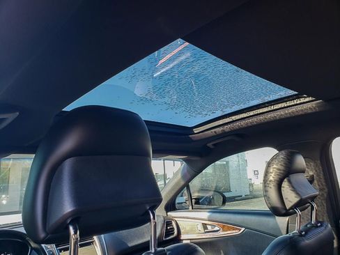 Used 2017 Lincoln MKX Reserve w/ Lincoln MKX Climate Package image 24