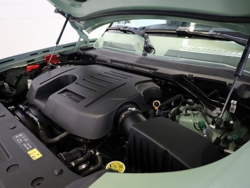 Used 2023 Land Rover Defender 110 75th Limited Edition image 41