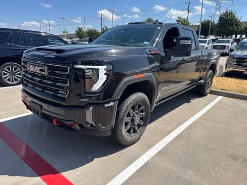 Used 2024 GMC Sierra 2500 AT4 w/ AT4 Premium Plus Package AWD/4WD image 2