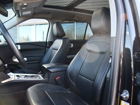 Used 2023 Ford Explorer Limited w/ Equipment Group 301A image 13