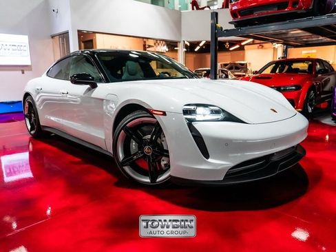 Used 2021 Porsche Taycan 4S w/ Premium Package AWD/4WD image 29