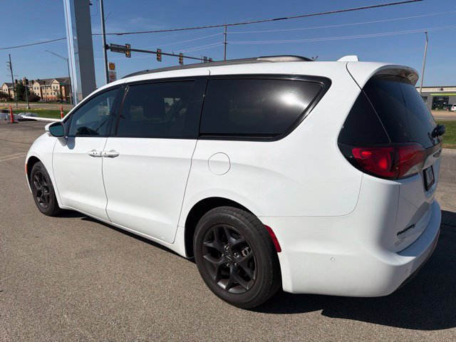 Used 2020 Chrysler Pacifica Limited w/ Advanced Safetytec Group FWD image 5