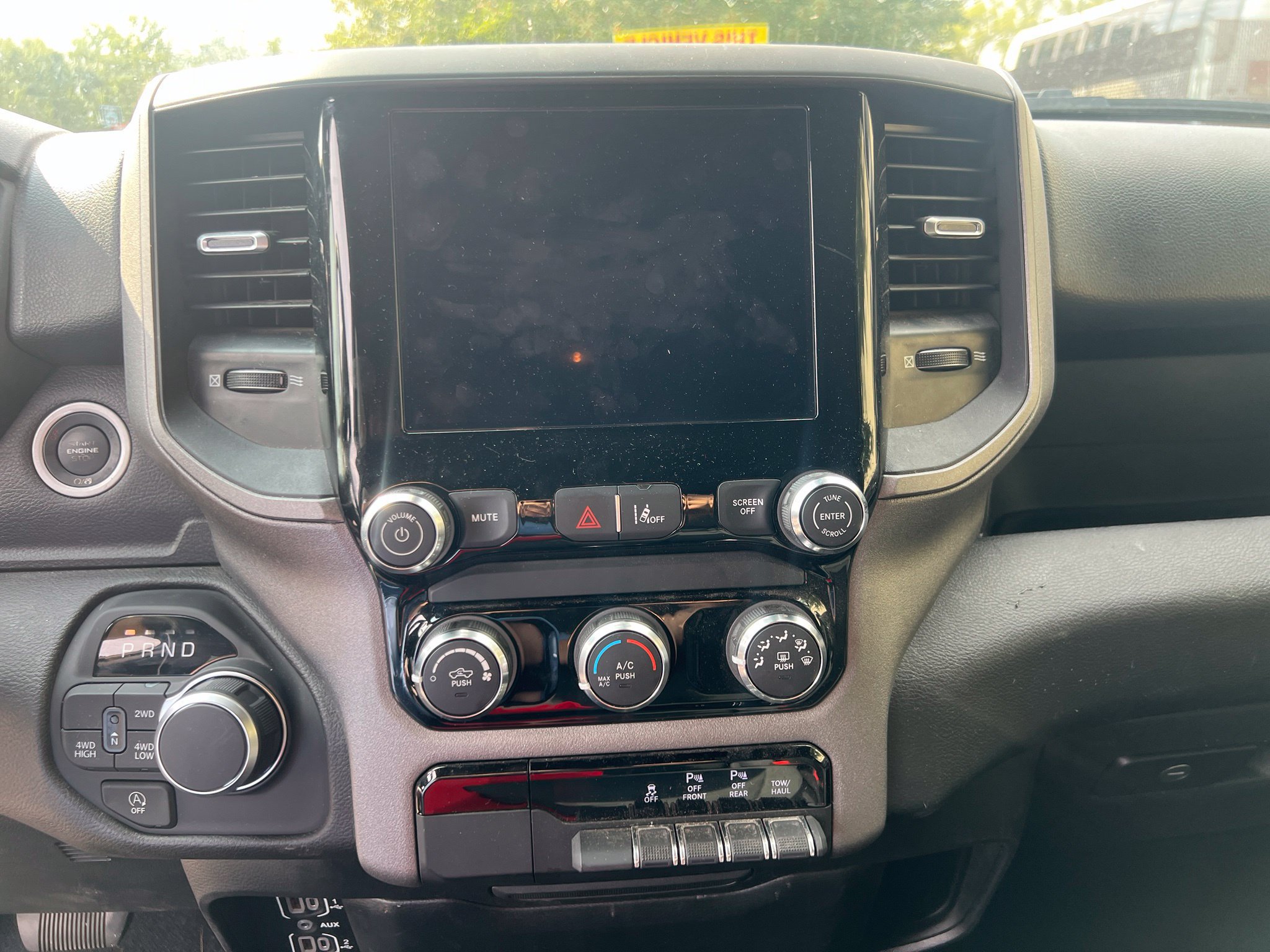 Used 2025 RAM 1500 Tradesman w/ Night Edition AWD/4WD image 17