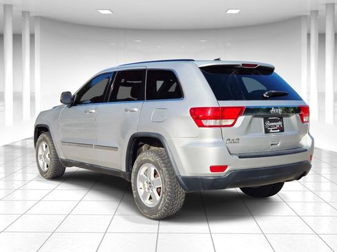 Used 2012 Jeep Grand Cherokee Laredo AWD/4WD image 5