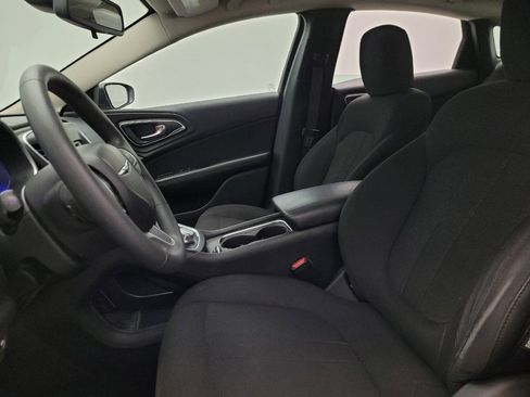 Used 2015 Chrysler 200 Limited FWD image 17