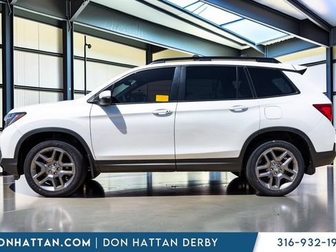 Used 2023 Honda Passport EX-L image 3