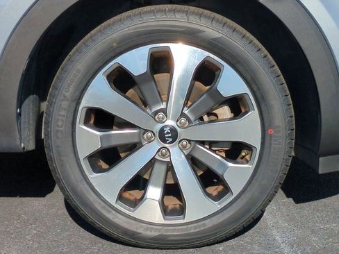 Used 2020 Kia Telluride S image 11