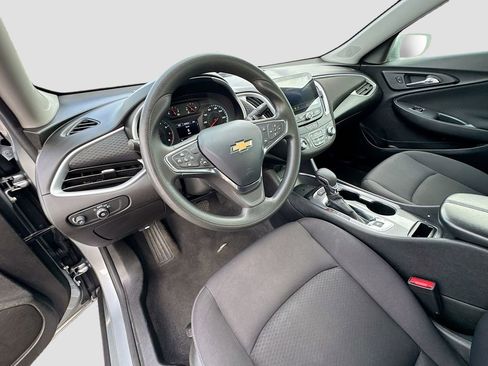 Used 2024 Chevrolet Malibu LT image 9