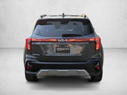 Used 2025 Kia Seltos S image 7