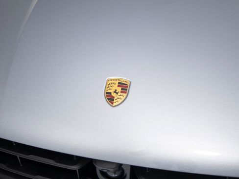 Certified 2026 Porsche Macan AWD/4WD image 37