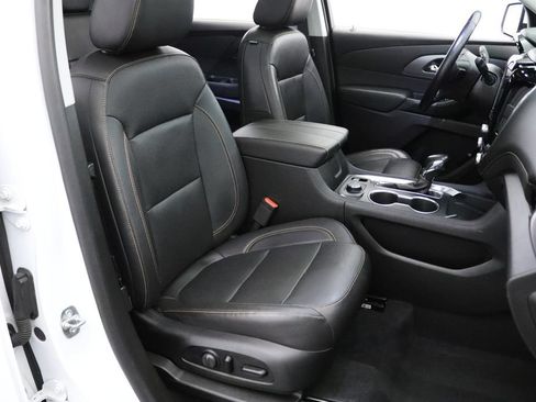 Used 2021 Chevrolet Traverse Premier AWD/4WD image 14
