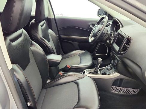Used 2018 Jeep Compass Latitude w/ Popular Equipment Group AWD/4WD image 23