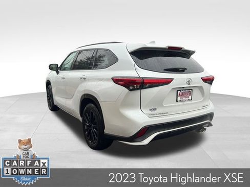Used 2023 Toyota Highlander XSE image 8