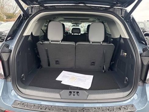 New 2026 Ford Explorer Active image 4