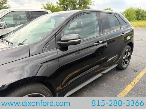 Used 2019 Ford Edge ST w/ Equipment Group 401A AWD/4WD image 2
