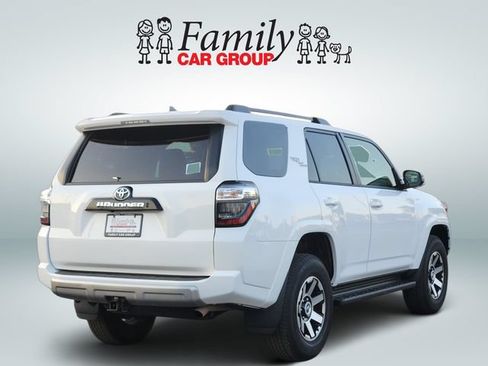 Used 2023 Toyota 4Runner TRD Off-Road Premium AWD/4WD image 4