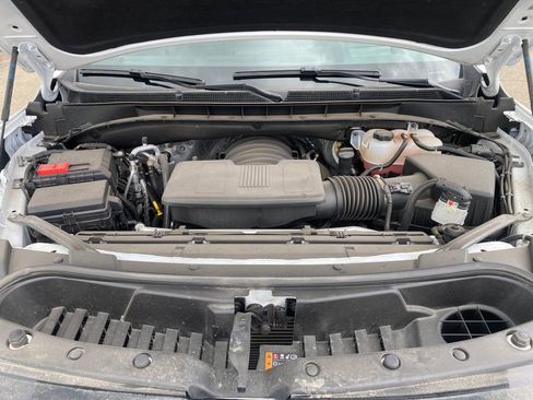 Used 2025 GMC Yukon XL Denali AWD/4WD image 30