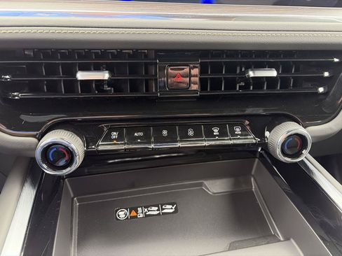 New 2026 Chevrolet Tahoe Premier AWD/4WD image 32