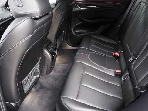 Used 2023 BMW X4 xDrive30i w/ M Sport Package AWD/4WD image 21