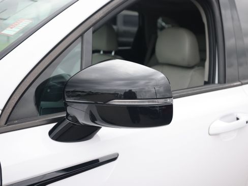 Used 2023 Kia Sorento S w/ Panoramic Sunroof Package FWD image 17