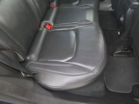 Used 2019 Jeep Renegade Limited w/ UConnect 8.4 Nav Group image 30