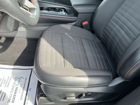 Used 2025 Ford Explorer ST-Line w/ ST-Line Street Pack AWD/4WD image 12