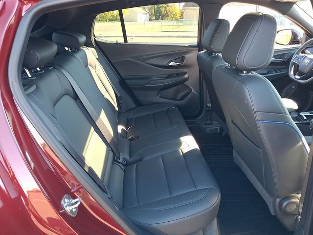 Used 2025 Buick Envista Sport Touring w/ Convenience I Package FWD image 25