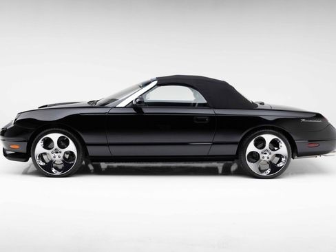 Used 2002 Ford Thunderbird RWD image 31