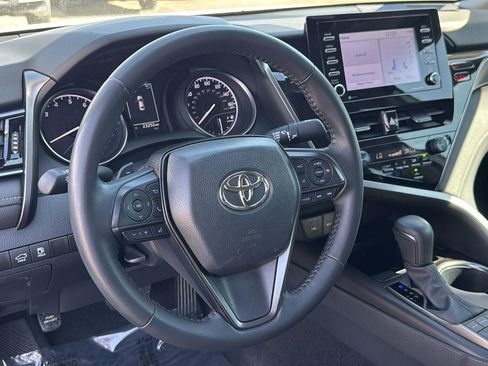 Used 2024 Toyota Camry SE image 22