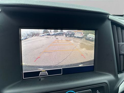 Used 2022 GMC Terrain SLE w/ Driver Convenience Package image 28