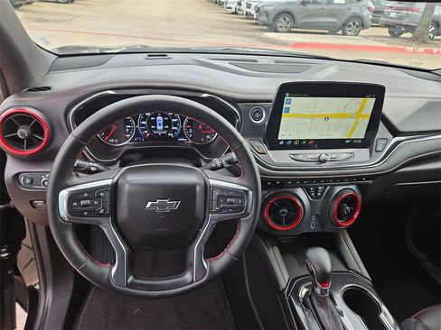 Used 2025 Chevrolet Blazer RS image 16