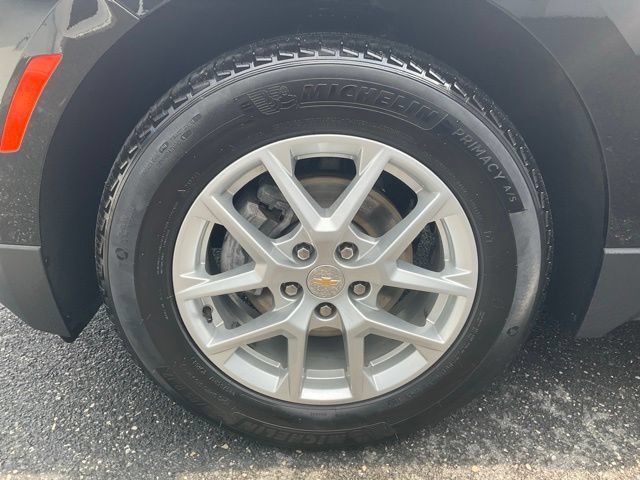 Used 2023 Chevrolet Equinox LT FWD image 18
