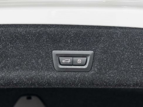 Used 2026 BMW 330i xDrive Sedan w/ Convenience Package AWD/4WD image 29