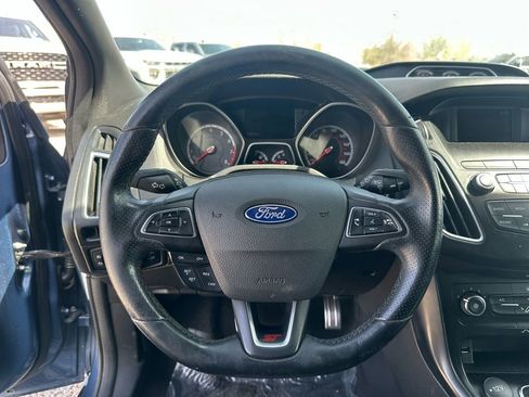 Used 2018 Ford Focus ST image 38