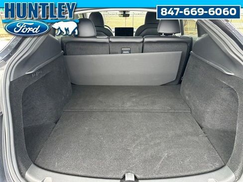 Used 2024 Tesla Model Y Long Range image 13