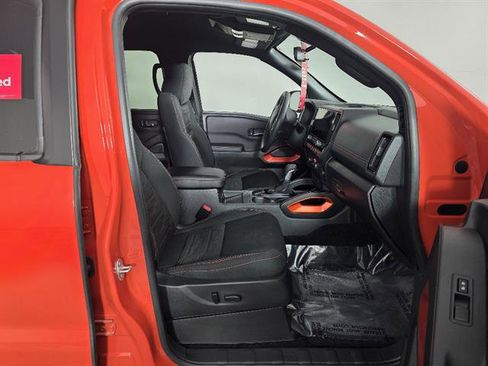Used 2025 Nissan Frontier PRO-4X w/ Pro Convenience Package AWD/4WD image 13
