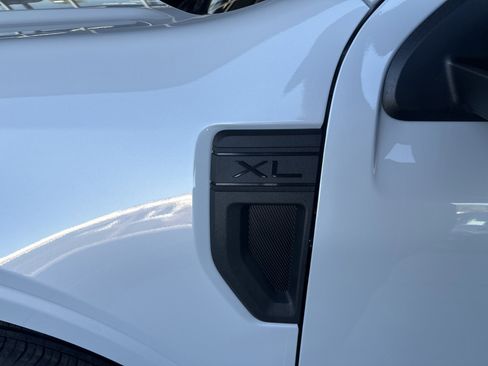 New 2026 Ford Maverick XL image 9