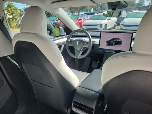 Used 2023 Tesla Model Y Long Range image 13