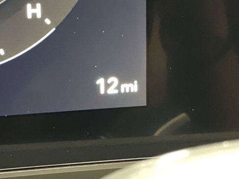 New 2025 Hyundai Tucson Limited image 6