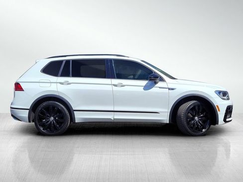 Used 2020 Volkswagen Tiguan SE R-Line image 3