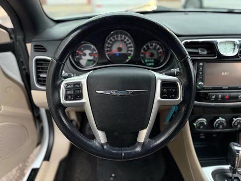 Used 2011 Chrysler 200 Limited image 13