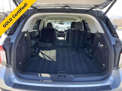 Certified 2025 Ford Explorer Active image 11