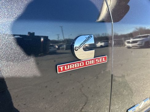 Used 2021 RAM 2500 Big Horn image 32