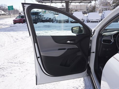 Used 2019 Chevrolet Equinox Premier image 23