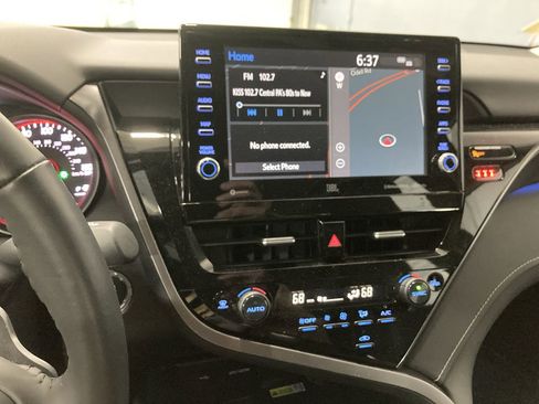 Used 2023 Toyota Camry XSE w/ Navigation Package FWD image 11