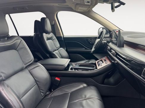 Used 2021 Lincoln Aviator Grand Touring w/ Equipment Group 302A image 15